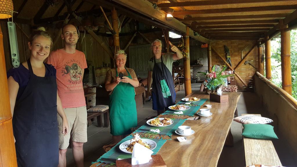 Sang Giri Mountain Tent Resort By Ahm Джатілувіг Екстер'єр фото