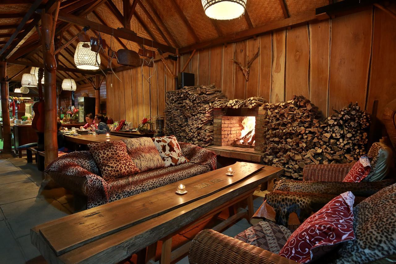 Sang Giri Mountain Tent Resort By Ahm Джатілувіг Екстер'єр фото